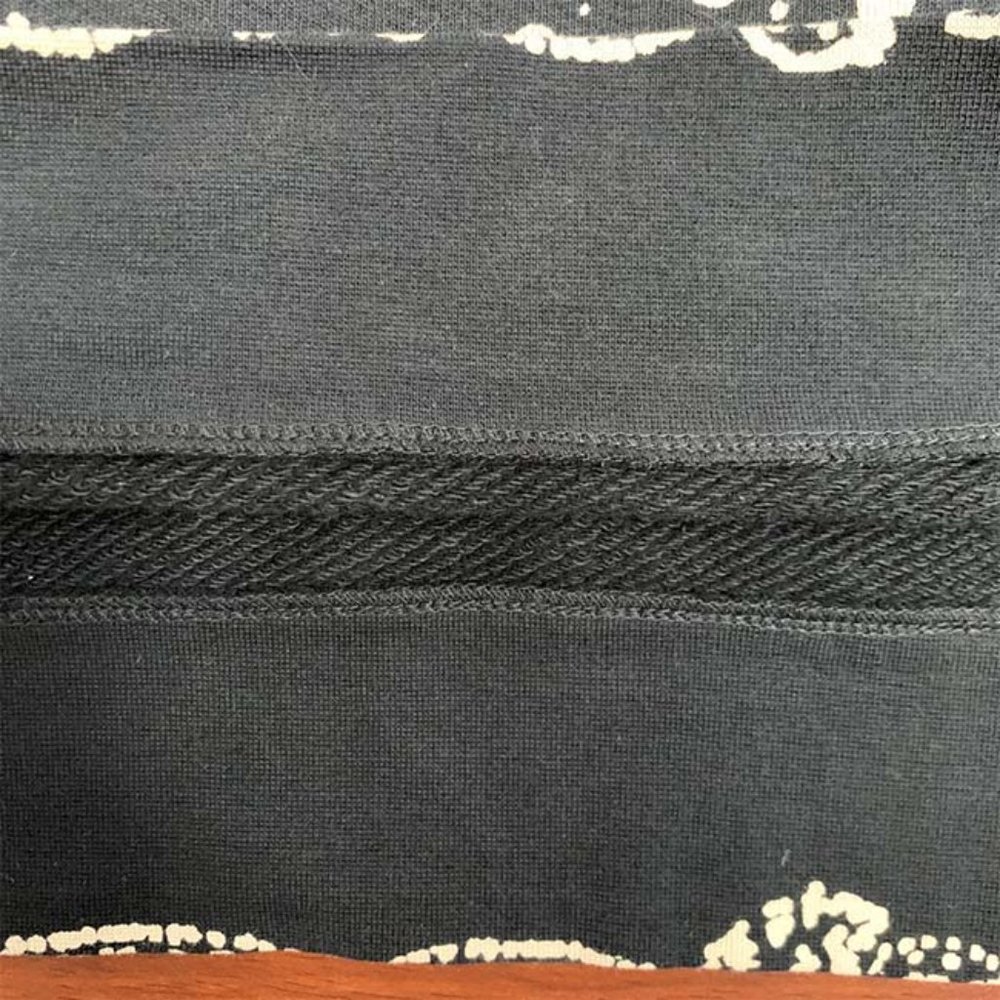 Amiri Logo Embroidered Bandana Print Hoodie - Black - Picture 2 of 12